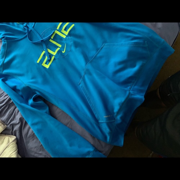 Nike Elite Jacket - Picture 3 of 3